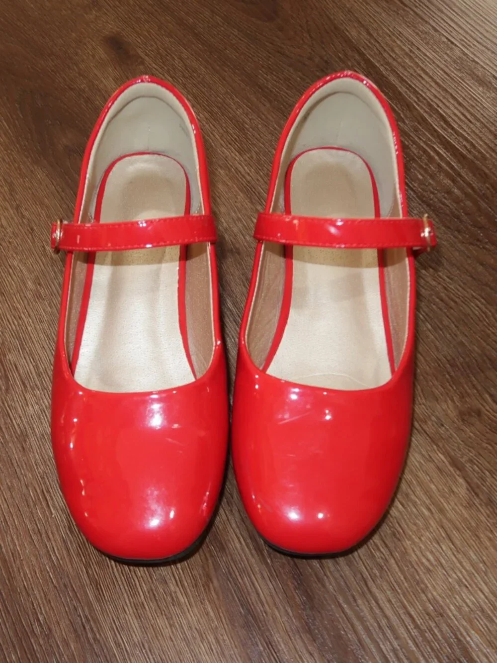 Girls Pnemy Red Shiny Patent Leather Heeled Mary Janes Formal Shoes 4Y 4 Youth